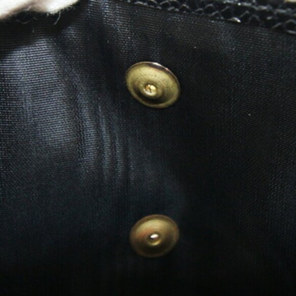 CHANEL Black Caviar Leather Logo Wallet - Picture 9 of 10